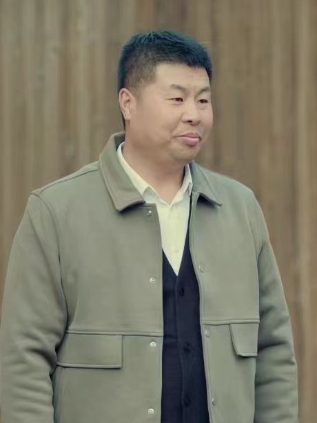 李家強(網路電影《鄉村重生記》中的角色) 李家強(網路電影《鄉村重生記》中的角色)