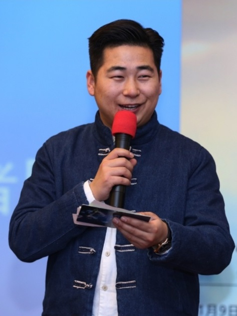 張龍(中國內地主持人) 張龍(中國內地主持人)