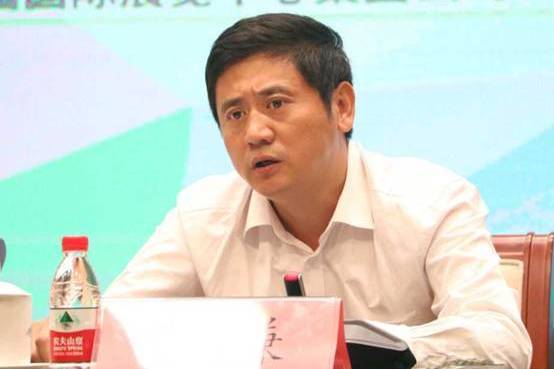 程謙(中國林業與環境促進會副主席兼秘書長) 程謙(中國林業與環境促進會副主席兼秘書長)