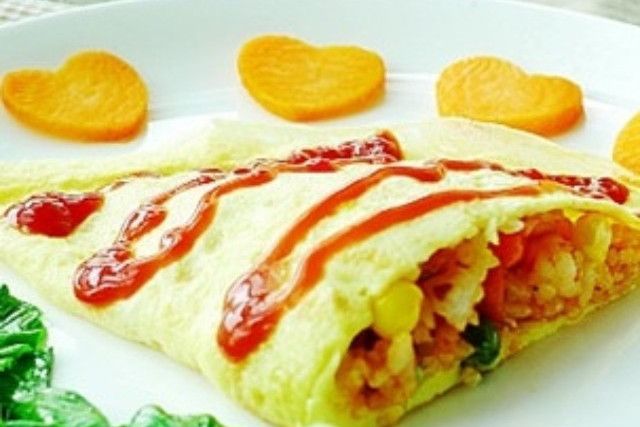 蛋皮包飯