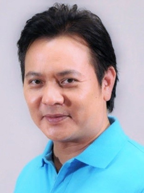 Poo Anuwat Niwatawong Poo Anuwat Niwatawong