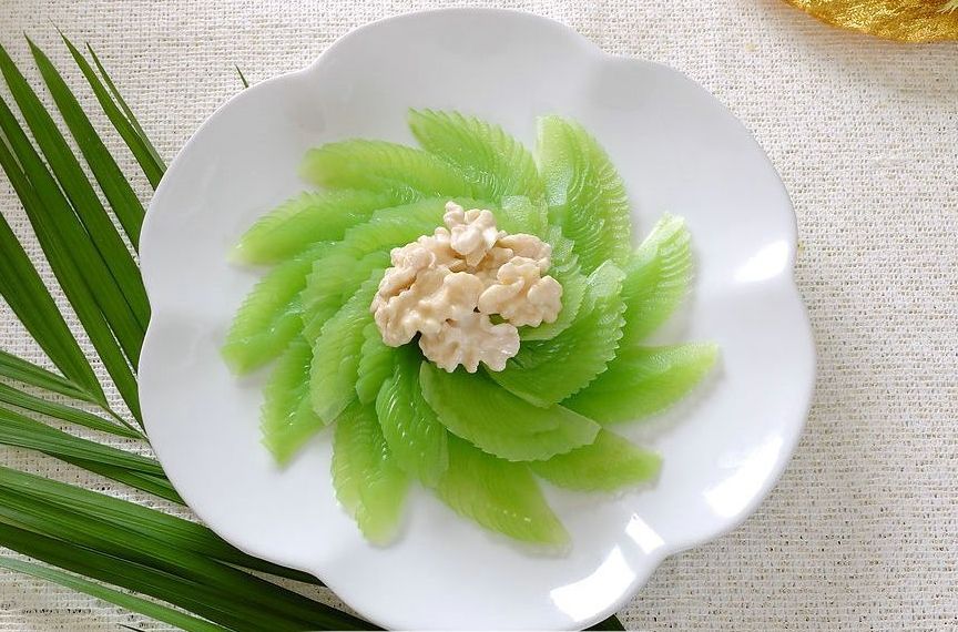 桃仁青筍 桃仁青筍
