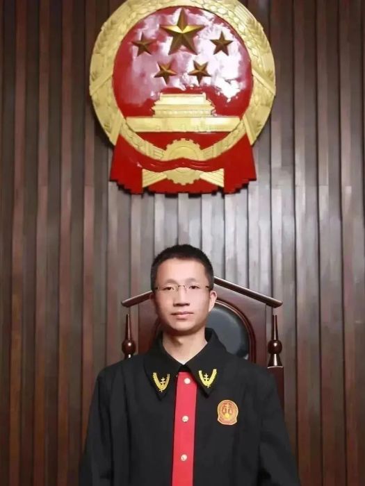 石紅星(湖南省長沙市天心區人民法院刑庭原副庭長) 石紅星(湖南省長沙市天心區人民法院刑庭原副庭長)