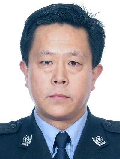 王書臣(天津市公安局紅橋分局南頭窯派出所民警) 王書臣(天津市公安局紅橋分局南頭窯派出所民警)