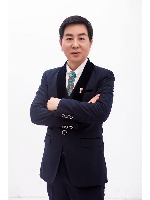 袁源(崇高健康大舞台管理中心主任) 袁源(崇高健康大舞台管理中心主任)