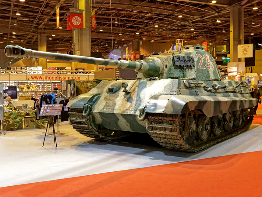 展出的虎王式重型坦克
