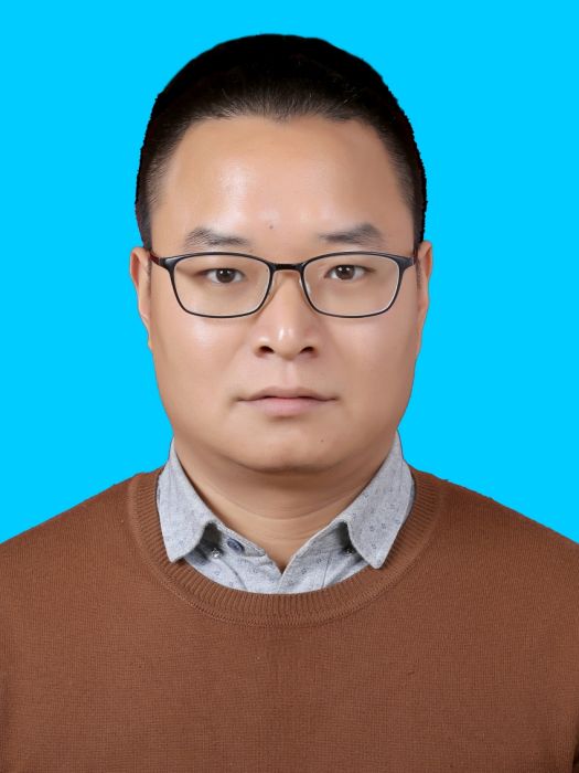 成宇(浙江省永康市發展和改革局黨組成員、副局長,永康市重大建設項目促進中心主任) 成宇(浙江省永康市發展和改革局黨組成員、副局長,永康市重大建設項目促進中心主任)