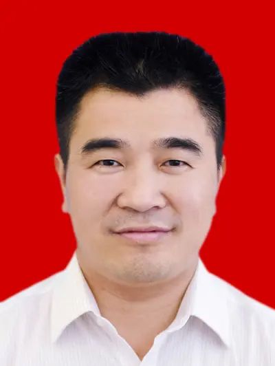 邱志偉(江西省撫州市東鄉區人社局黨組成員、社保局局長) 邱志偉(江西省撫州市東鄉區人社局黨組成員、社保局局長)