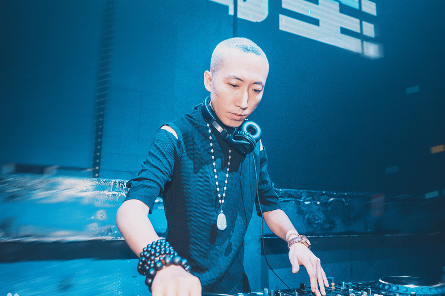 阿聖(中國內地男歌手、演員、DJ製作人) 阿聖(中國內地男歌手、演員、DJ製作人)