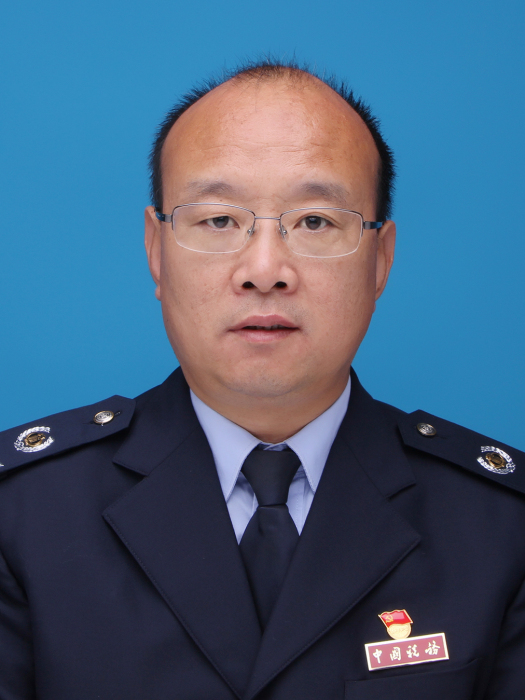 謝平安(河南省濟源市稅務局黨委委員、總經濟師) 謝平安(河南省濟源市稅務局黨委委員、總經濟師)