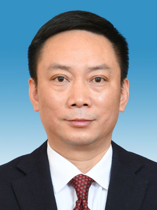 龔偉兵(湖南省應急管理廳副廳長、黨委委員兼湖南省林業局黨組成員) 龔偉兵(湖南省應急管理廳副廳長、黨委委員兼湖南省林業局黨組成員)