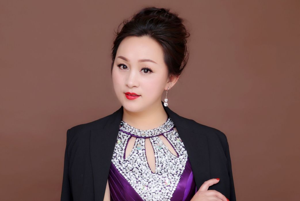 范美(大陸女歌手、音樂製作人、詞曲創作人) 范美(大陸女歌手、音樂製作人、詞曲創作人)