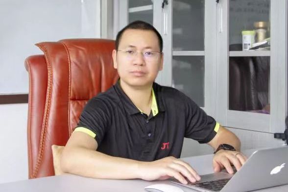 何元偉(深圳市勁拓自動化設備股份有限公司原副總經理) 何元偉(深圳市勁拓自動化設備股份有限公司原副總經理)