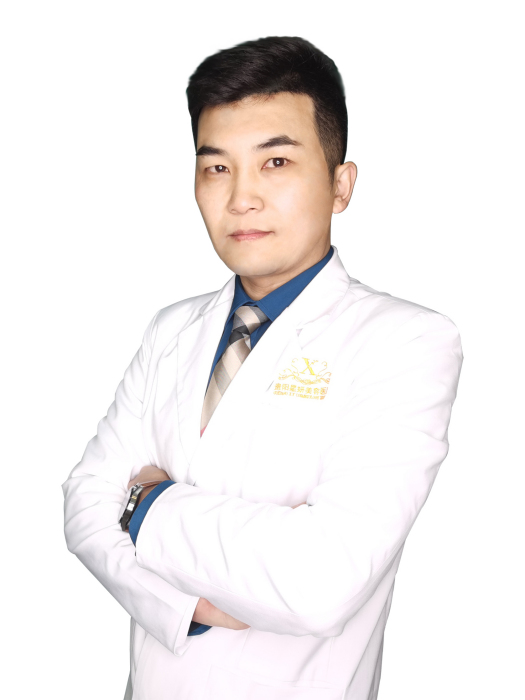 劉二虎(中國外科執業醫師，就職於南京河西美容醫院)