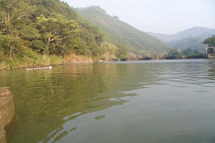 杉溪村(福建建甌市南雅鎮下轄村) 杉溪村(福建建甌市南雅鎮下轄村)