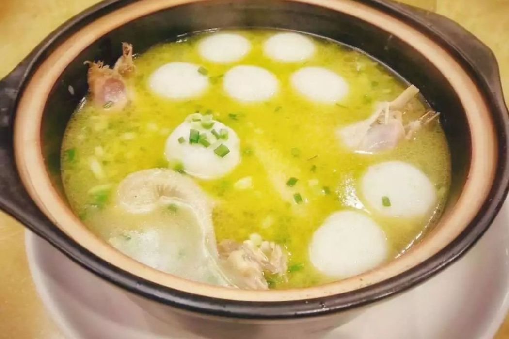 魚圓雞湯 魚圓雞湯