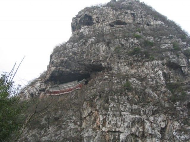獅子岩(湖南花岩溪景區景觀)