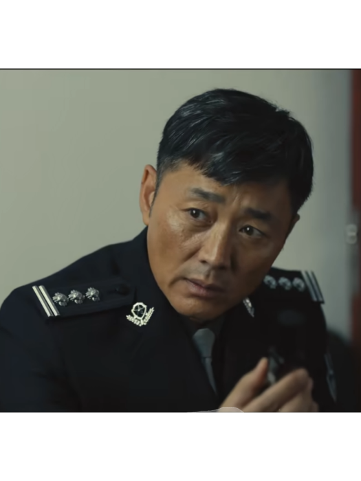 老崔(電視劇《黃雀》中的警察角色) 老崔(電視劇《黃雀》中的警察角色)