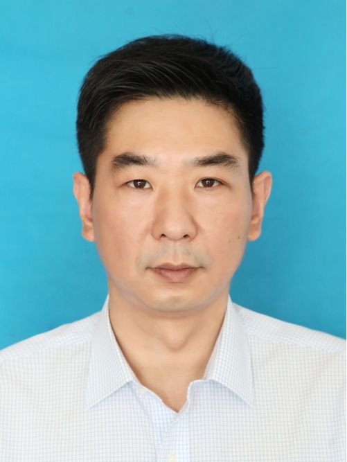 晏輝(江西省萍鄉市蓮花縣人民政府原副縣長) 晏輝(江西省萍鄉市蓮花縣人民政府原副縣長)