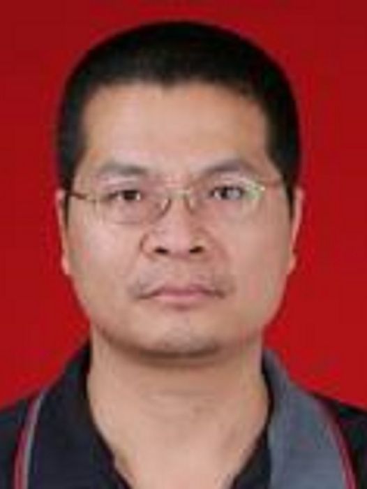 李奕標(潮州市中心醫院骨外科副主任醫師) 李奕標(潮州市中心醫院骨外科副主任醫師)