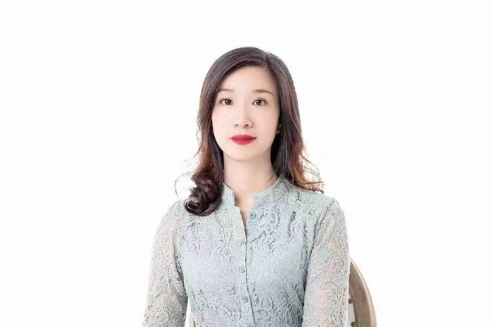 李麗麗(深圳宛容文化創始人) 李麗麗(深圳宛容文化創始人)