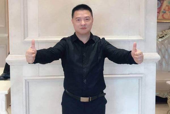 金石開(杭州演藝聯盟會長) 金石開(杭州演藝聯盟會長)