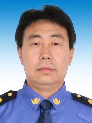 王鵬飛(山東省濱州市陽信縣綜合行政執法局綜合行政執法大隊大隊長,陽信縣城市管理行政執法局執法監察大隊大隊長) 王鵬飛(山東省濱州市陽信縣綜合行政執法局綜合行政執法大隊大隊長,陽信縣城市管理行政執法局執法監察大隊大隊長)