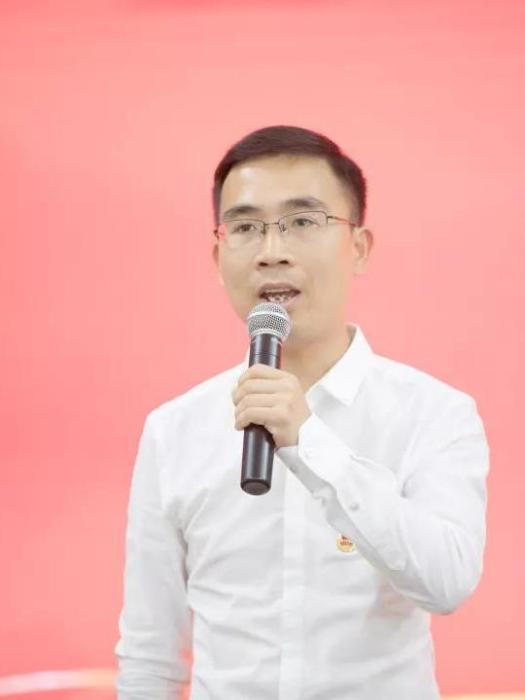 王波(合江縣副縣長、代理縣長) 王波(合江縣副縣長、代理縣長)