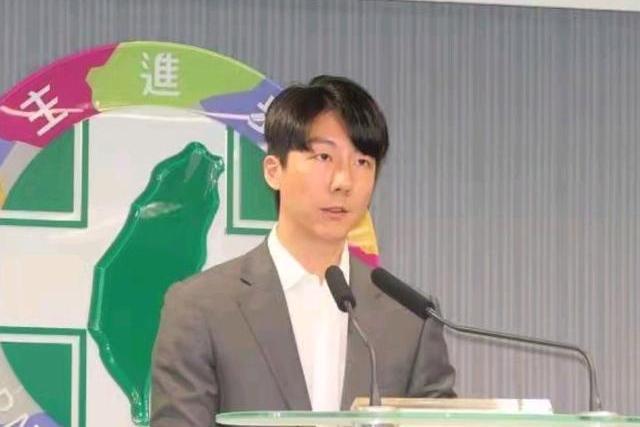 吳崢(中國台灣政治人物) 吳崢(中國台灣政治人物)