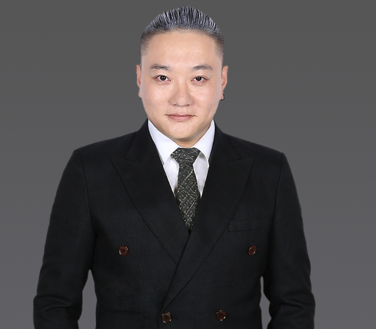 徐小龍(澳之冠董事長) 徐小龍(澳之冠董事長)