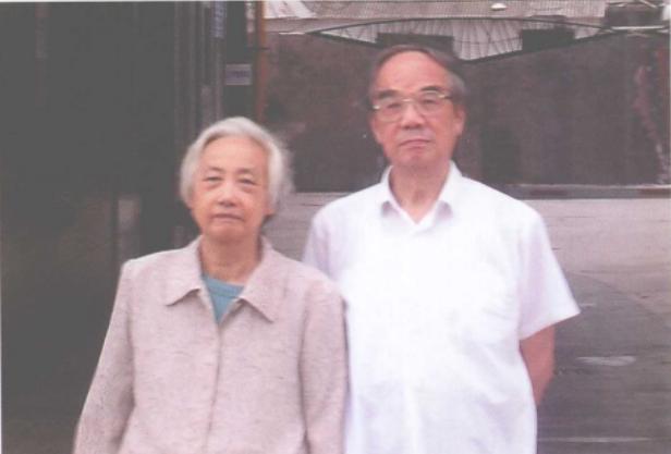 2007年陳振與夫人賈佩新在南京寓所