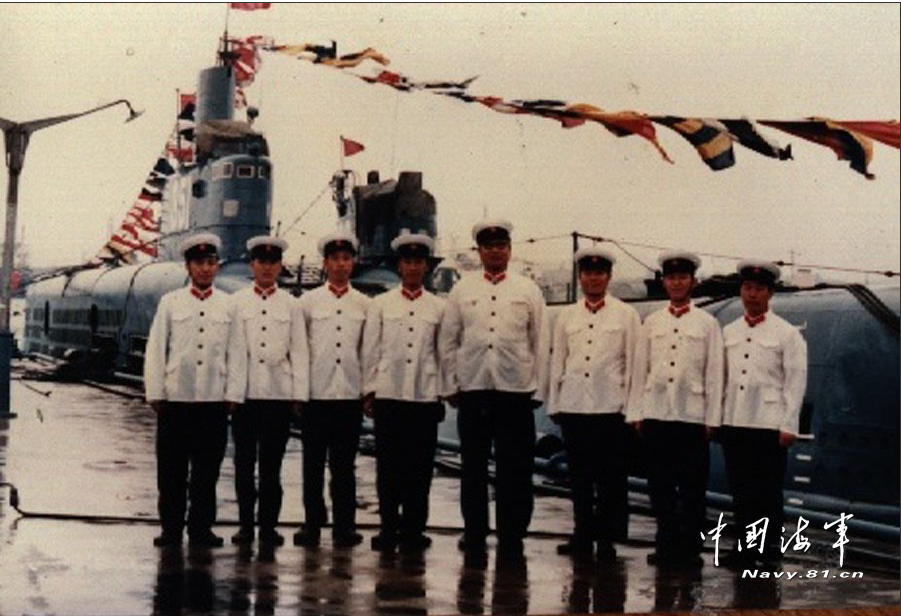 中國海軍031型潛艇歷時照片