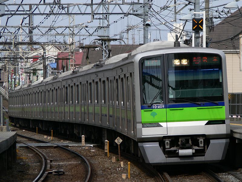 10-300形列車