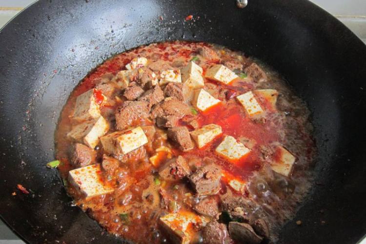 豆腐燒豬肝 豆腐燒豬肝