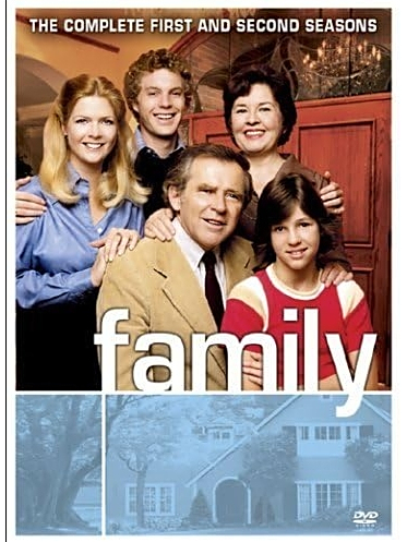 Family(美國1976年至1980年播出的家庭題材電視劇。) Family(美國1976年至1980年播出的家庭題材電視劇。)