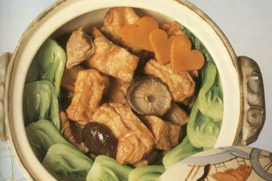 肉排豆腐煲 肉排豆腐煲