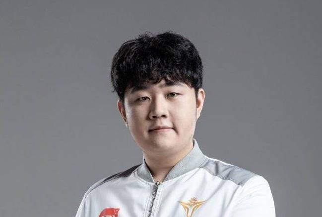 王弄墨 王弄墨