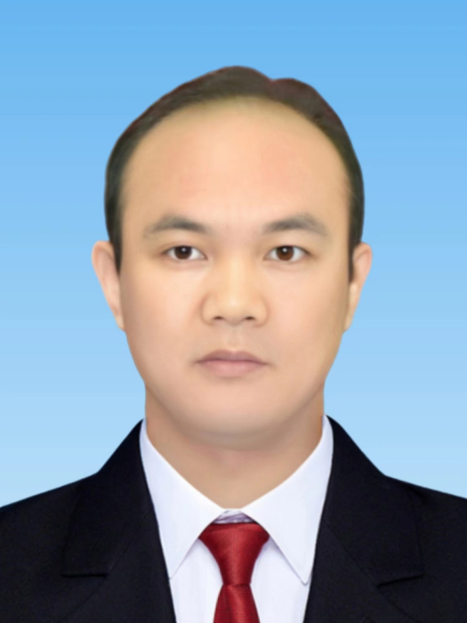 肖靖(中國法學會會員、中國物流學會特約研究員、湖南智庫副秘書長) 肖靖(中國法學會會員、中國物流學會特約研究員、湖南智庫副秘書長)