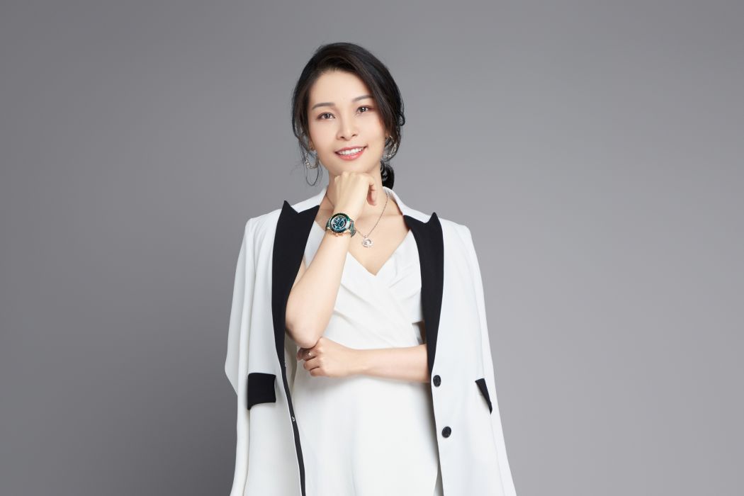 張英梅(佛山市領陶科技有限公司執行董事) 張英梅(佛山市領陶科技有限公司執行董事)