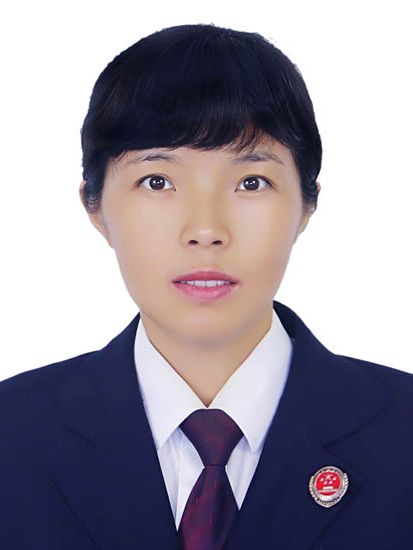 張小梅(江西省鷹潭市月湖區人民檢察院檢察委員會專職委員、一級檢察官) 張小梅(江西省鷹潭市月湖區人民檢察院檢察委員會專職委員、一級檢察官)