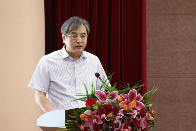 張光輝(河南日報報業集團有限責任公司總經理) 張光輝(河南日報報業集團有限責任公司總經理)