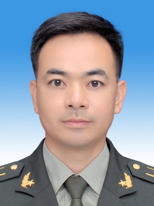 周敏(中國人民解放軍廣東省清遠軍分區黨委常委、政治工作處上校主任) 周敏(中國人民解放軍廣東省清遠軍分區黨委常委、政治工作處上校主任)