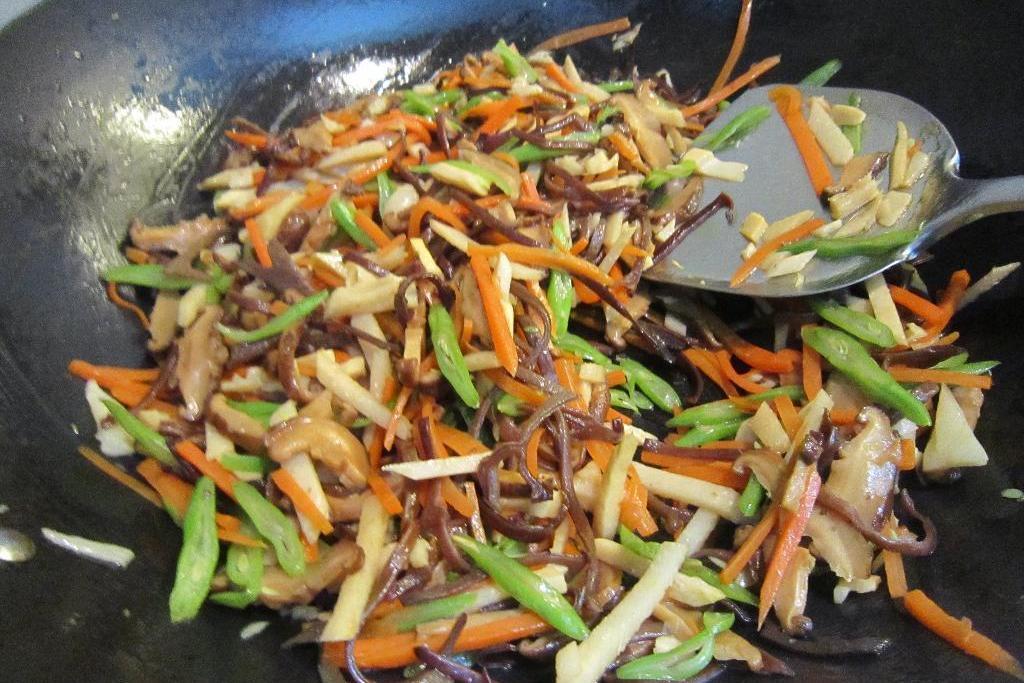 小炒腐皮筍 小炒腐皮筍
