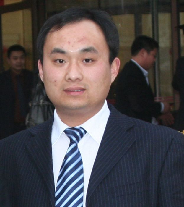 陳守偉(山東濟寧市恆聯工程機械有限公司的總經理) 陳守偉(山東濟寧市恆聯工程機械有限公司的總經理)