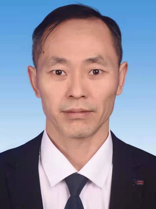 謝駿(湖南省湘西土家族苗族自治州永順縣發展和改革局黨組成員、副局長) 謝駿(湖南省湘西土家族苗族自治州永順縣發展和改革局黨組成員、副局長)