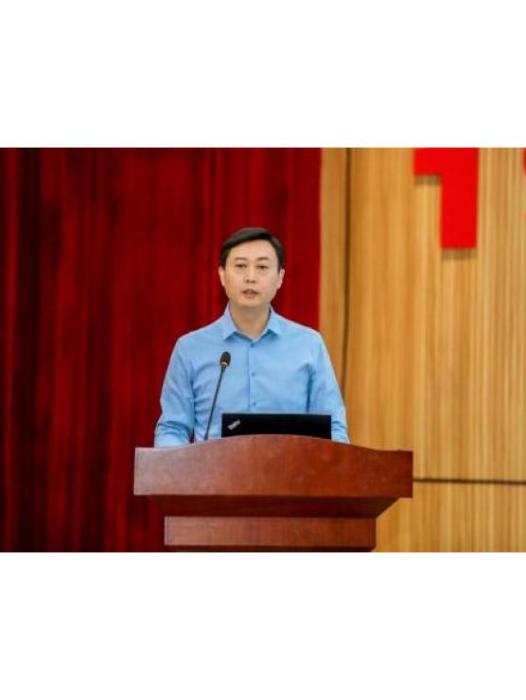 張國強(河南省教育廳黨組成員、副廳長) 張國強(河南省教育廳黨組成員、副廳長)