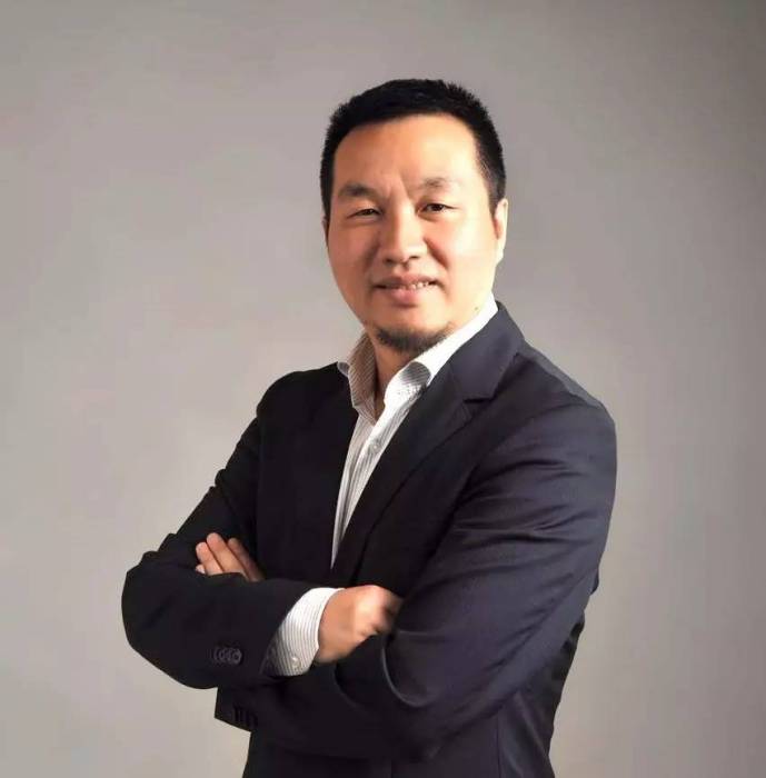 吳育懷 吳育懷