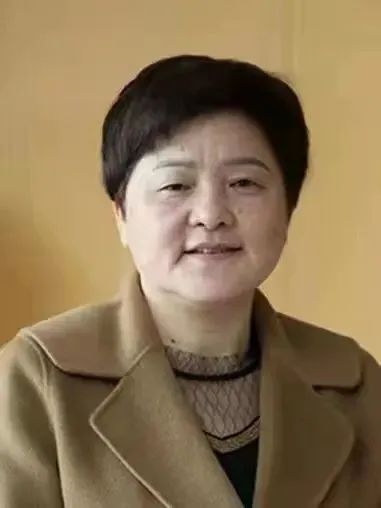 劉茜(第十四屆全國人大代表,安徽省滁州市全椒陳淺綜合養殖總場場長) 劉茜(第十四屆全國人大代表,安徽省滁州市全椒陳淺綜合養殖總場場長)