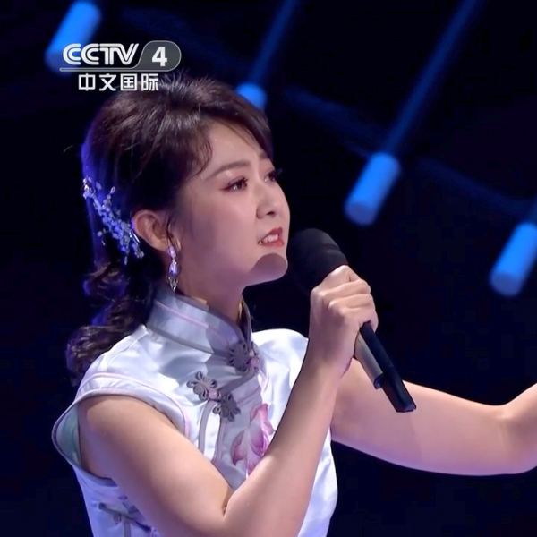 陳佳(中國內地女歌手)