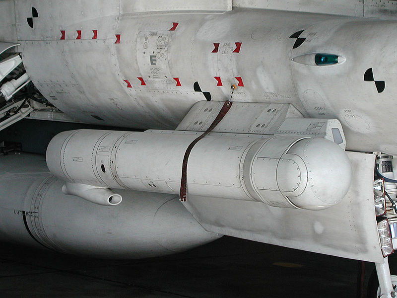 三菱F-2的AAQ-2前視紅外觀瞄裝置